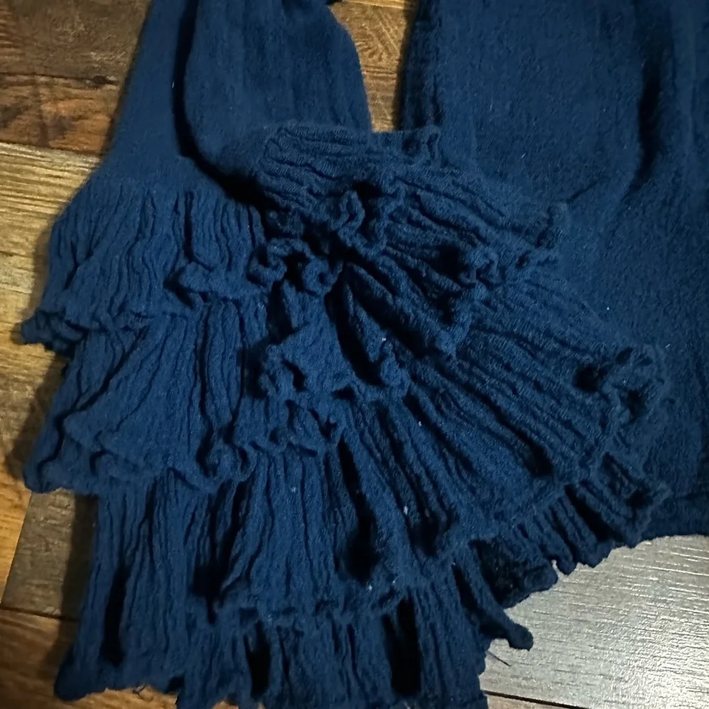 Jen’s Pirate Booty linen shirt with ruffles and ruffles. Deep blue. Size S. - Picture 3 of 14